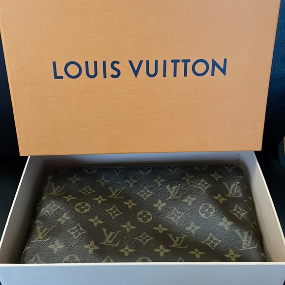 ❌Sold❌Authentic LV Vintage Monogram Toiletry Trousse 28💥 - Picture 4 of 17